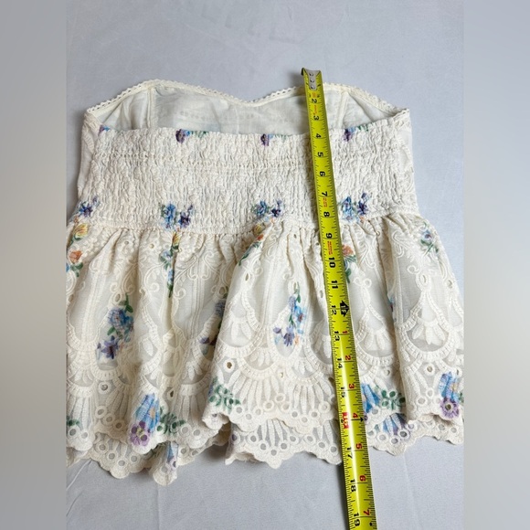 QuietStorm Jodie Strapless Embroidered Top with Sweetheart Neckline in Floral - Picture 5 of 10